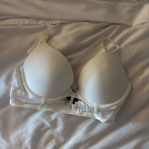 White La Senza Bra NWT 32C